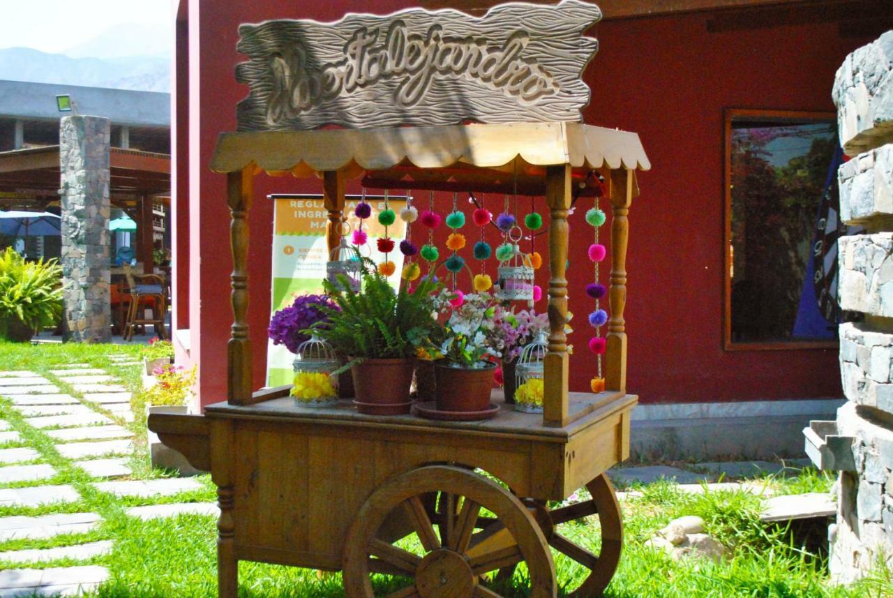 Huertalejandro Restaurante Campestre Y Hospedaje เซียเนกียา ภายนอก รูปภาพ